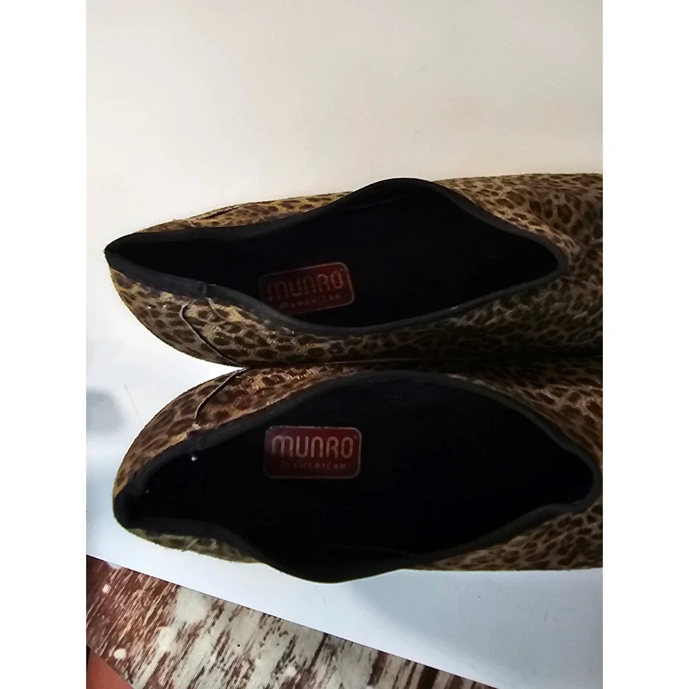 Munro American Leopard Print Shooties Tan Black Block Heel Round Toe Pumps 2in